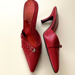 Looks great with a long skirt or dress or black dress pants.